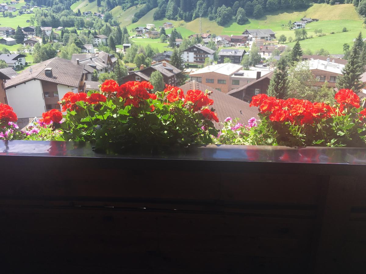 Haus Ganeu Daire Gaschurn Dış mekan fotoğraf